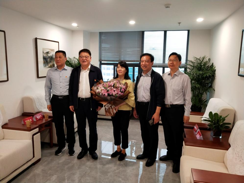 市科协领导走访慰问科技工作者