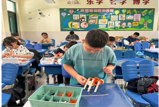 科技引领，教育未来——第三十一届江苏省青少年科技模型大赛徐州选拔赛(铜山区赛点、经开区赛点）举办304.png