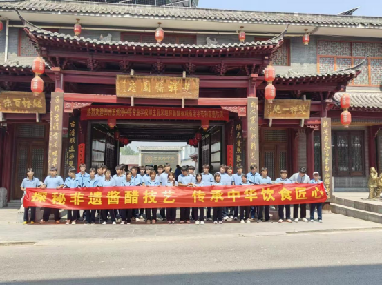 邳州市滨河中专开展35.png