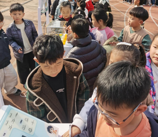 江苏省科协科普巡展走进邳州市实验小学 点亮少年科学梦