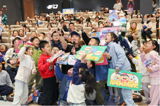 云龙区图书馆：3.6万人次的阅读探索之旅(1)622.png