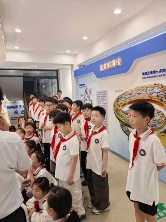探秘生命科学 点亮求知童心170.png